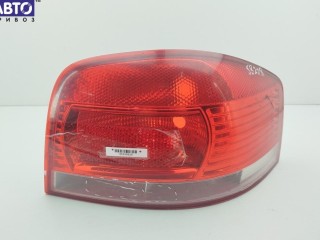 Фонарь задний правый Audi A3 8P (2003-2012)