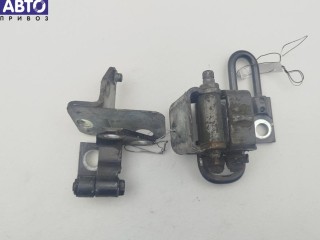 Петля двери задней правой Volkswagen Passat B6 2005-2010