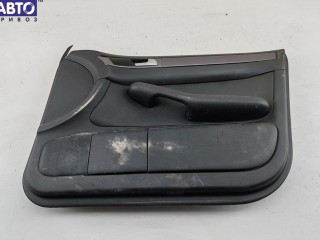 Обшивка двери передней правой (дверная карта) Audi A6 C5 (1997-2005)