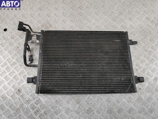 Радиатор охлаждения (конд.), ориг. номер 3B0260401, Volkswagen Passat B5 2000-2005