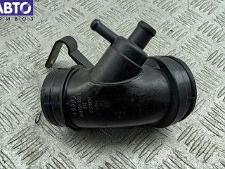 Патрубок воздушного фильтра, ориг. номер 058133356D, Volkswagen Passat B5 1996-2001