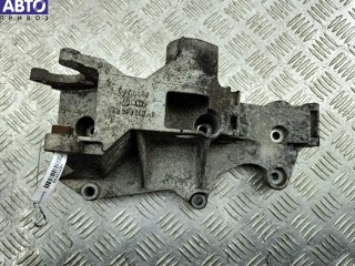 Кронштейн генератора Volkswagen Passat B5 2000-2005