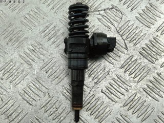 Форсунка топливная Volkswagen Passat B5 2000-2005