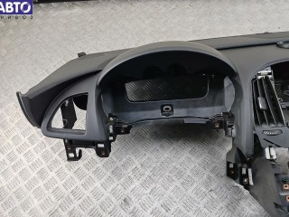 Панель приборная (торпедо), ориг. номер 13301067, Opel Astra J 2009-2012