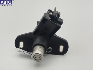 Кнопка открывания багажника Opel Omega B 1999-2004