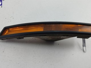 Поворотник (указатель поворота) правый Volkswagen Passat B6 2005-2010