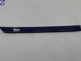 Молдинг двери задней правой Volkswagen Golf 3 1991-2000