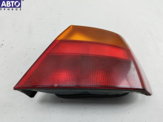Фонарь задний правый Mitsubishi Carisma 1995-1999