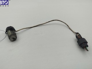 Личинка замка, Mitsubishi Carisma 1995-1999