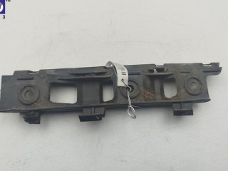 Кронштейн бампера переднего Volkswagen Passat B6 2005-2010