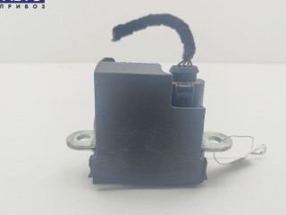 Замок багажника Volkswagen Touran 2003-2006