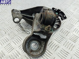 Кронштейн двигателя опорный Volkswagen Passat B5 2000-2005
