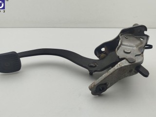 Педаль тормоза, Nissan Tiida 2004-2012