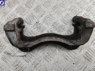 Скоба суппорта переднего, Mitsubishi Outlander 2002-2009