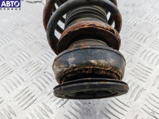 Стойка подвески передняя правая, Volkswagen Passat B4 1993-1997