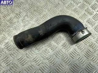 Патрубок интеркулера Volkswagen Passat B6 2005-2010