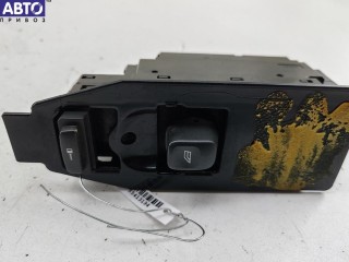 Кнопка стеклоподъемника переднего правого Volvo V70 (2000-2007)