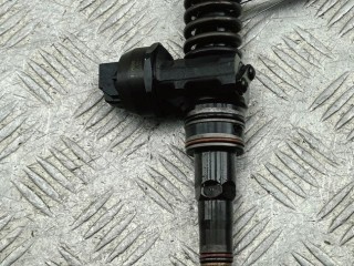 Форсунка топливная, ориг. номер 038130073AJ, 0414720037, Volkswagen Passat B5 2000-2005