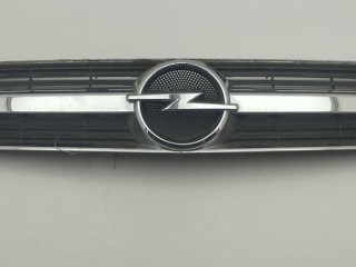 Решетка радиатора Opel Vectra C 2002-2005