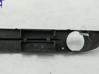 Рамка фары противотуманной левой, ориг. номер 7049243, BMW 5 E60/E61 (2003-2010)