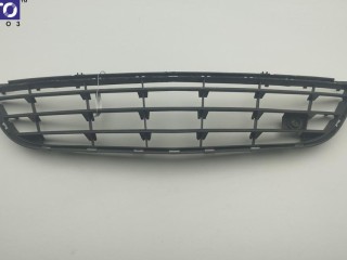 Решетка (заглушка) в бампер Opel Corsa D 2006-2011