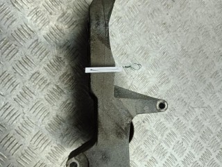 Кронштейн компрессора кондиционера, ориг. номер 11910-EB300, Nissan Pathfinder 2004-2010