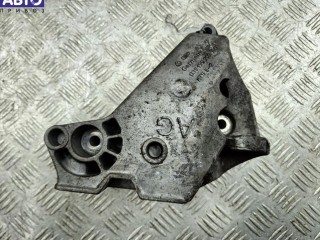 Кронштейн двигателя опорный, ориг. номер 038199207AG, Skoda Octavia mk1 (A4) 2000-2011