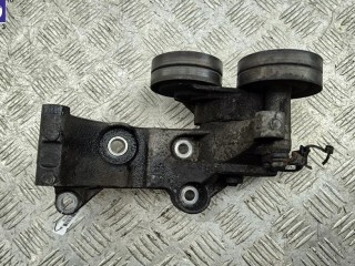 Кронштейн генератора, ориг. номер 898005563, Opel Astra H 2006-2014