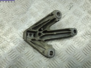 Кронштейн КПП опорный, ориг. номер 3M517M125DE, Ford Focus 2 (2004-2011)