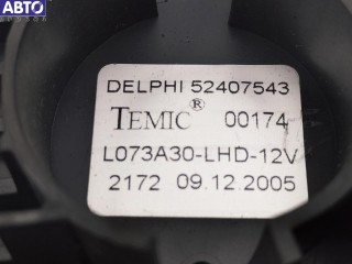 Двигатель отопителя (моторчик печки), ориг. номер 52407543, Opel Astra H 2004-2007