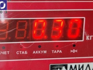 Молдинг стекла двери передней левой наружный, Volkswagen Passat B5 1996-2001
