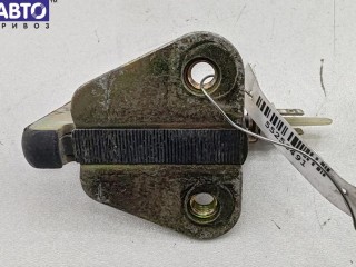 Ответная часть (скоба) замка двери, ориг. номер 701827537B, Volkswagen Transporter 4 1990-2003