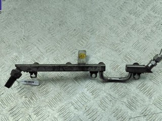 Рампа (рейка) топливная, ориг. номер 03C906051A, 03C133317A, Volkswagen Passat B6 2005-2010