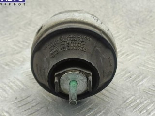Подушка крепления двигателя, ориг. номер 8D0199379J, Volkswagen Passat B5 1996-2001