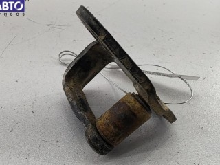 Ответная часть (скоба) замка двери, ориг. номер 701837767, Volkswagen Transporter 4 1990-2003