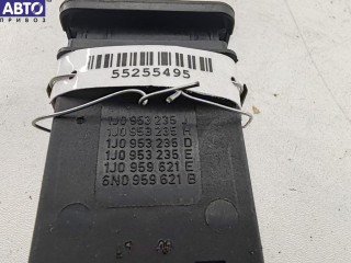 Кнопка аварийной сигнализации (аварийки), ориг. номер 1J0953235J, Volkswagen Golf 4 1997-2006