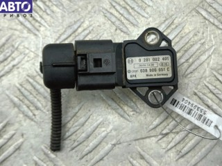 Датчик давления наддува, ориг. номер 0281002401, 038906051C, Volkswagen Touran 2003-2006
