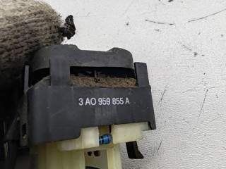 Кнопка стеклоподъемника переднего левого, ориг. номер 3A0959855A, Volkswagen Passat B4 1993-1997