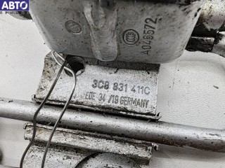 Петля двери передней левой, ориг. номер 3C8831411C, Volkswagen Passat B6 2005-2010