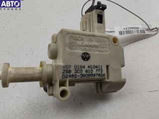 Активатор (привод) замка лючка бака, ориг. номер 3C0810773, Volkswagen Passat B6 2005-2010