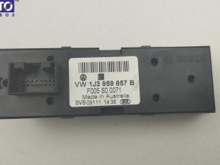 Блок кнопок управления стеклоподъемниками, ориг. номер 1J3959857B, Volkswagen Golf 4 1997-2006