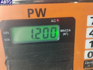 Накладка декоративная на двигатель, ориг. номер O3G103925BG, Volkswagen Touran 2003-2006