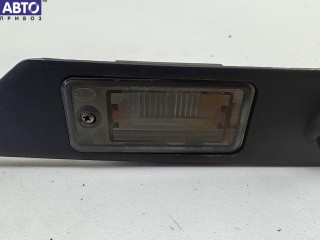 Накладка подсветки номера, ориг. номер 8E0827574C, Audi A4 B6 (2001-2004)