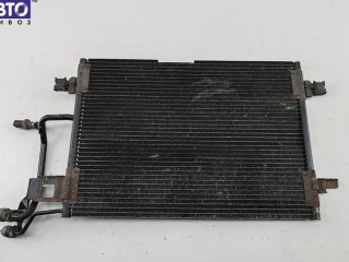 Радиатор охлаждения (конд.), ориг. номер 8D0260401D, Volkswagen Passat B5 1996-2001