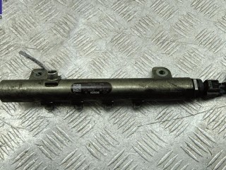 Рампа (рейка) топливная, ориг. номер 0445214122, 55209575, Opel Vectra C 2005-2008