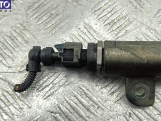 Рампа (рейка) топливная, ориг. номер 0445214122, 55209575, Opel Vectra C 2005-2008