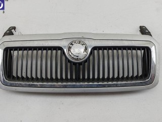 Решетка радиатора, ориг. номер 1U0853651E, Skoda Octavia mk1 (A4) 2000-2011