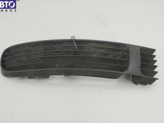 Решетка (заглушка) в бампер Volkswagen Passat B5 1996-2001, седан, 3B0853678B