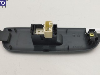 Кнопка стеклоподъемника переднего правого, ориг. номер 7423142140, Toyota RAV4 XA20 (2000-2006)