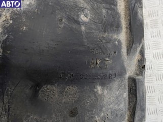 Защита крыла (подкрылок) передняя правая, ориг. номер 4D0821172RJ, Audi A8 D2 (1994-2002)